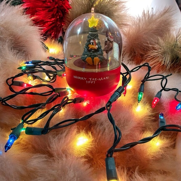 1997 Hallmark Looney Tunes "Merry Taz-Mas!" Magic Ornament - Picture 6 of 9